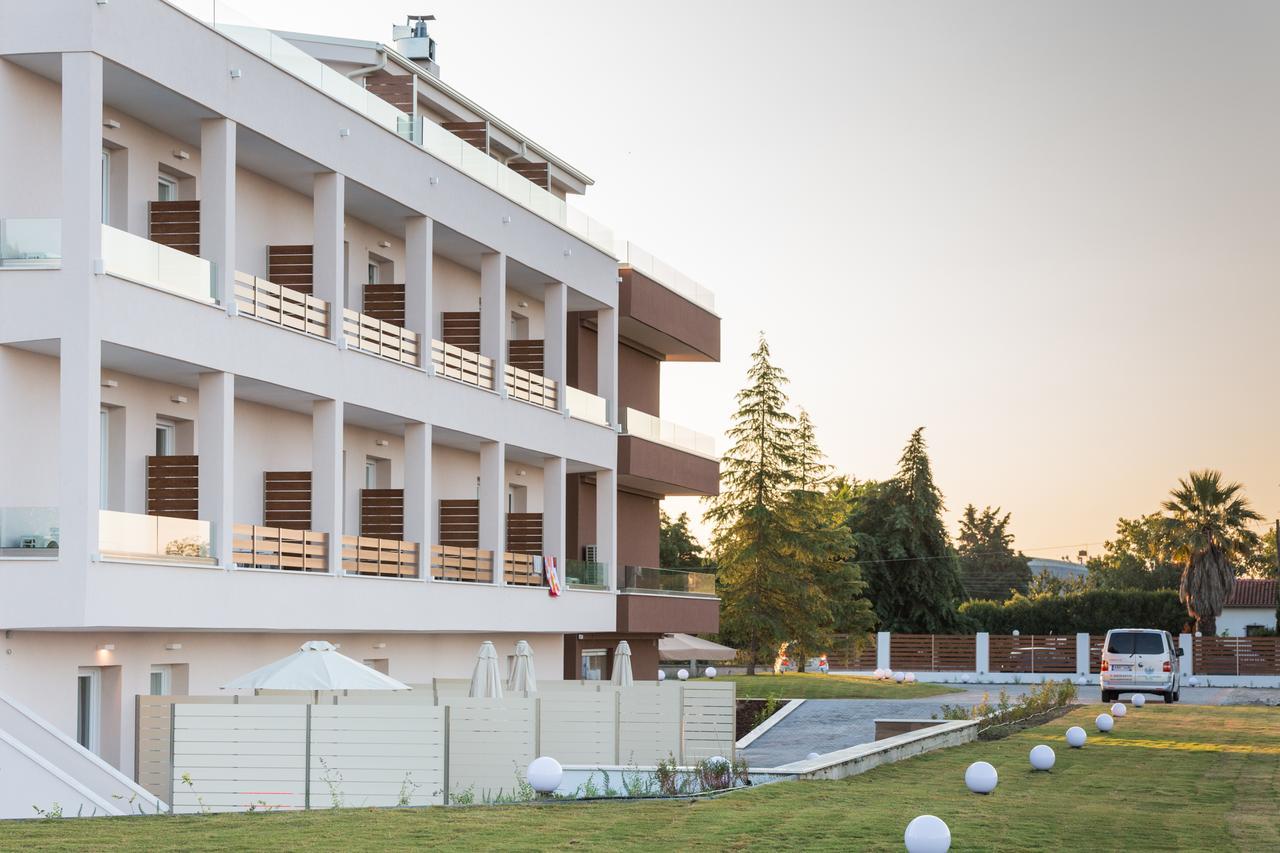 Mythic Summer Hotel Paralía Exterior foto